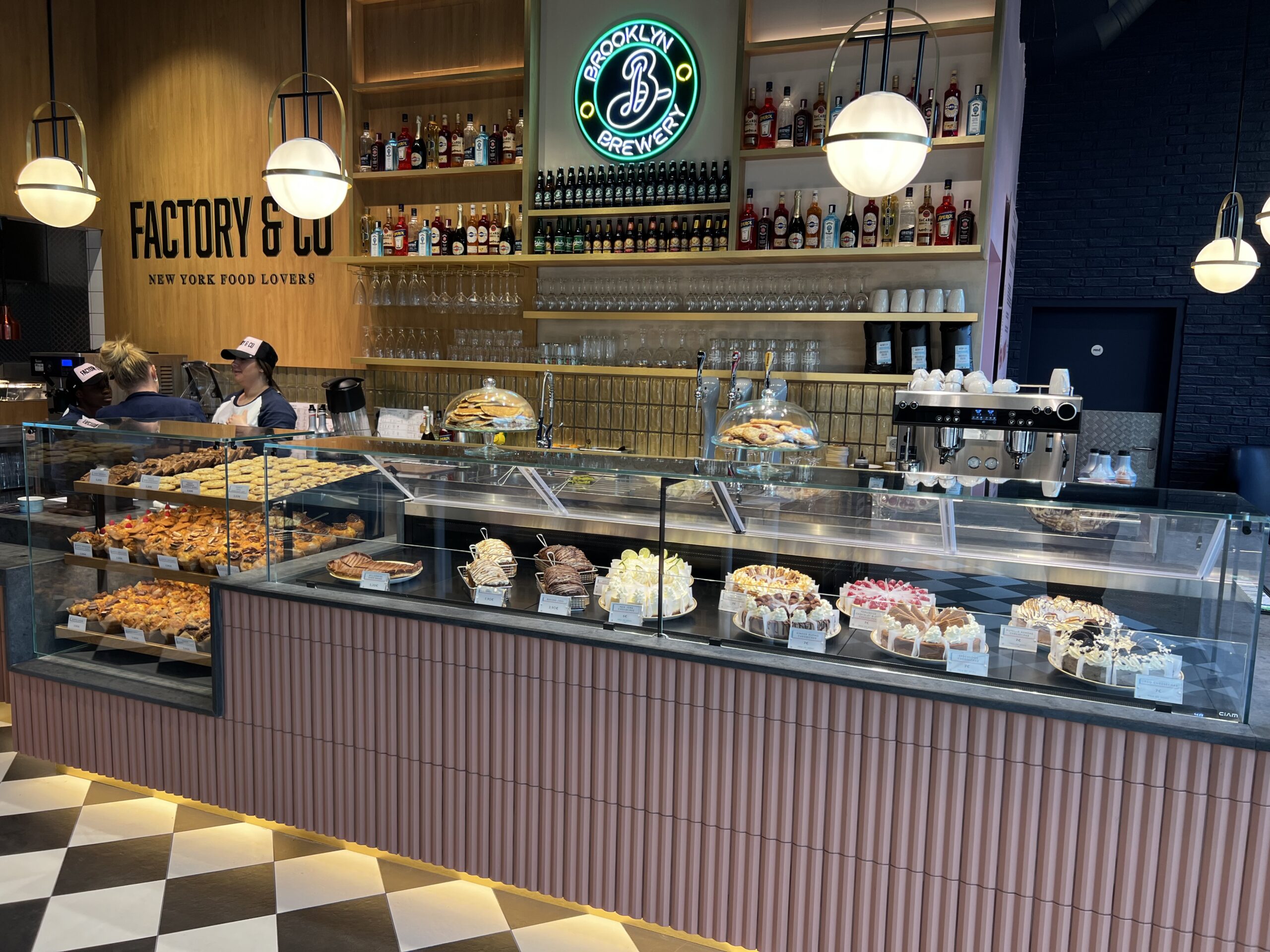 FACTORY & CO BAY 2 - 04