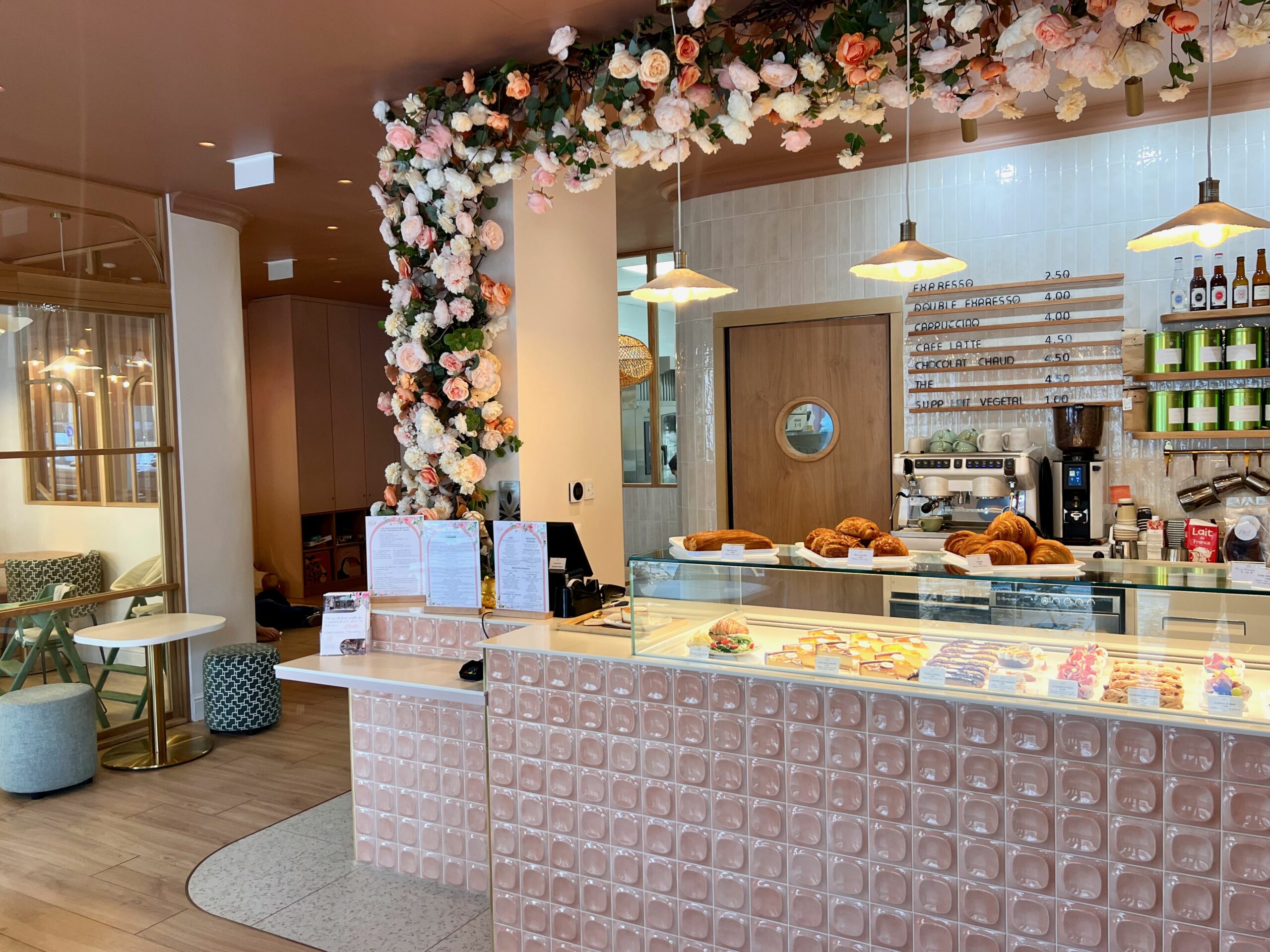 MUCETTE VAL D'EUROPE 01